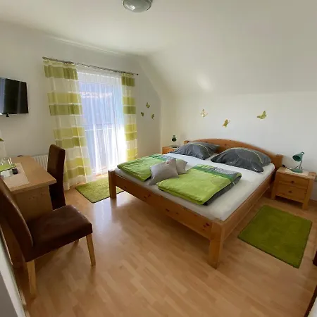 홈스테이 Gastehaus Kaiser 키체크 임 자우잘